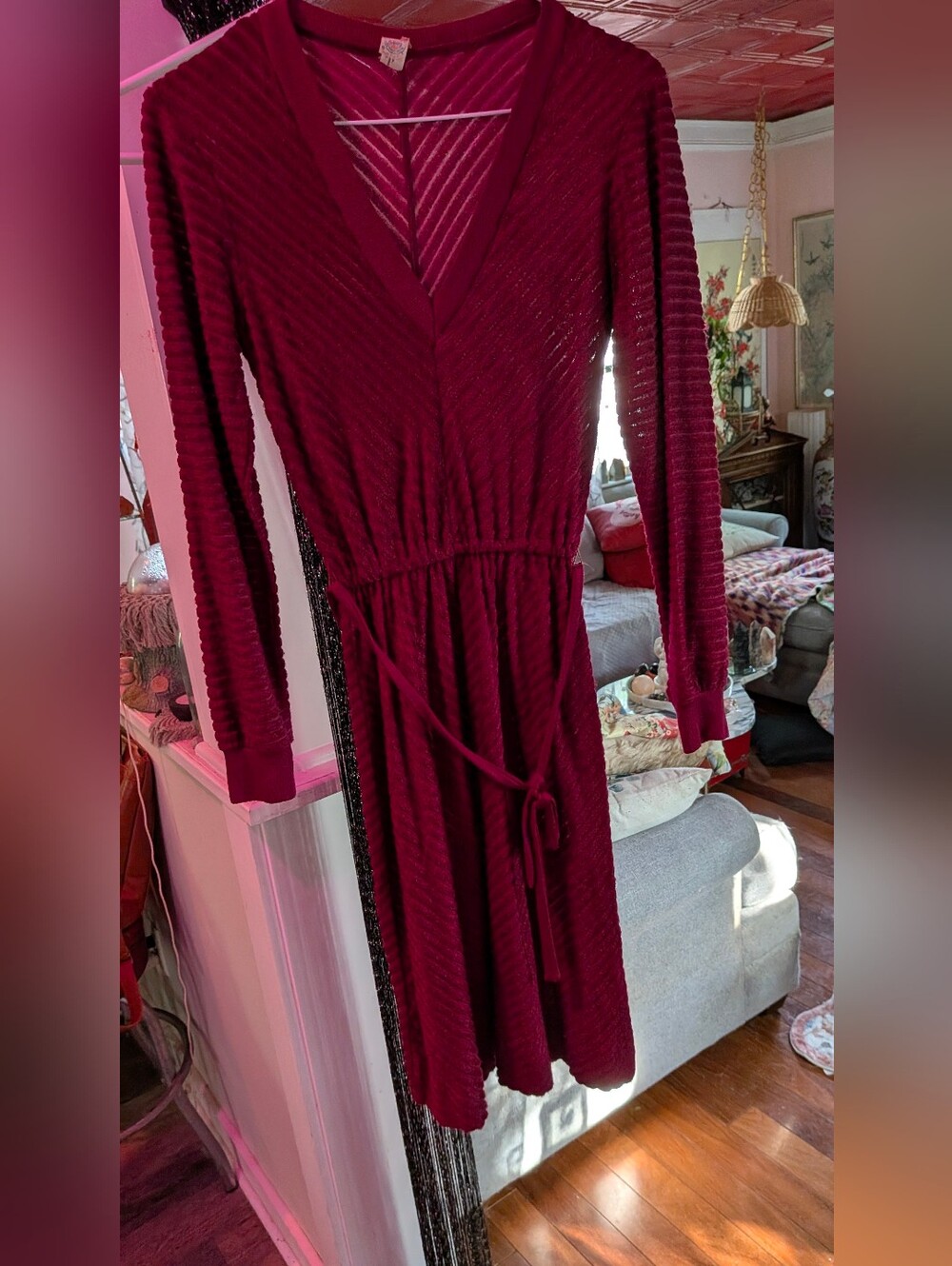 VINTAGE Burgundy Ribbed V-Neck Long Sleeve Knit Dress